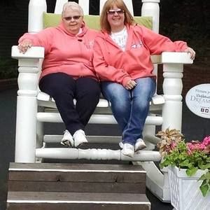 Meet your Posher, Debbie